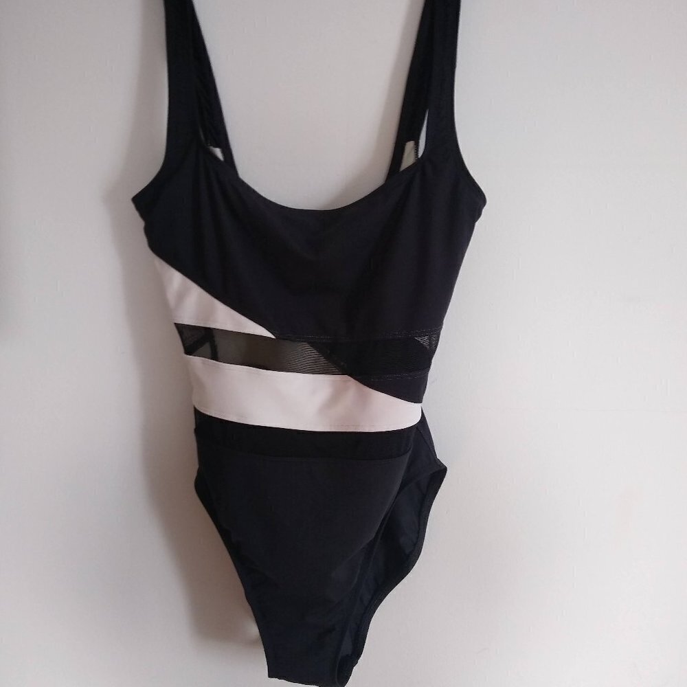 Ladies Anne Cole SZ 8 Black/White Swimsuit